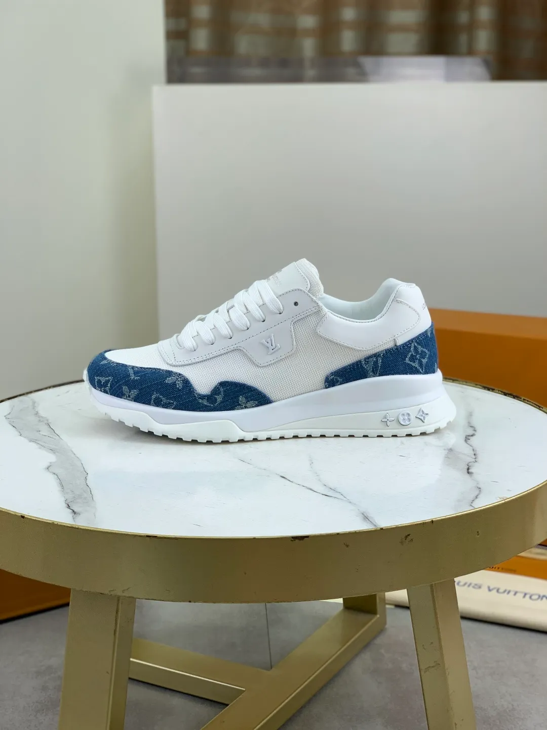 Men's men's shoes P680 new style 💶[LOUIS VUITTON] (original order) new style 🍀LV Louis Vuitton * - top version of LV classic trendy shoes! Use imported original cowhide and water-dyed cowhide lining. The latest original wear-resistant TPU combination outsole! High quality products! Multiple colors available, code number: 38-44 (45 46 customized)